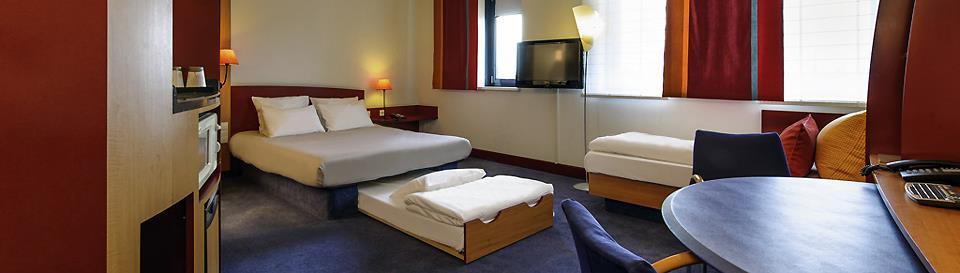 B&B Hotel Rueil-Malmaison Gare Quarto foto